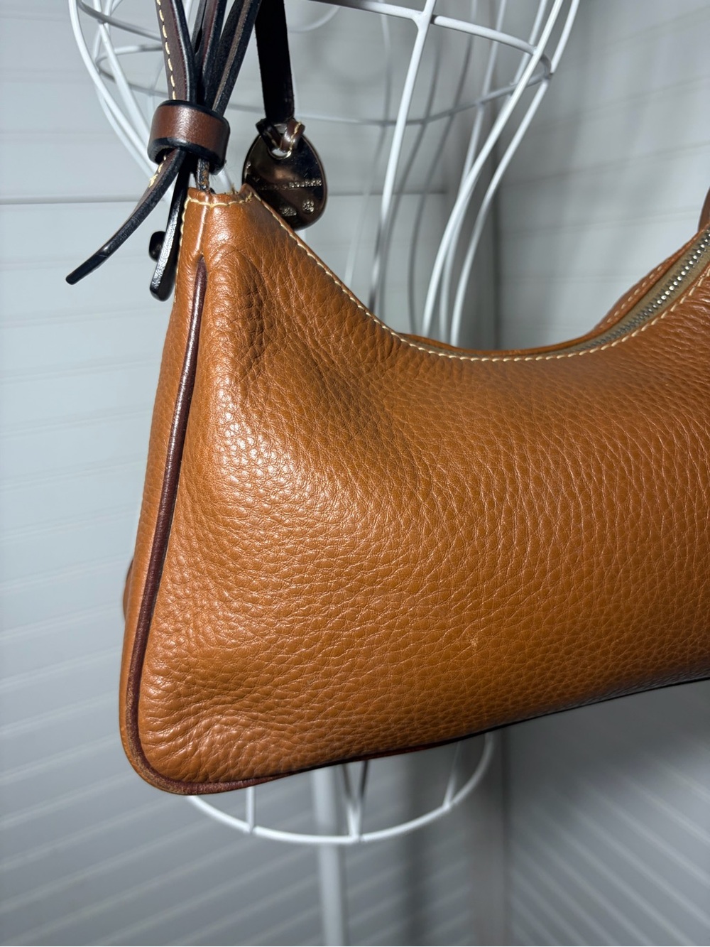 Dooney & Bourke -East West Hobo Bag in Brown Pebbled Leather W/ Dark Brown Strap - Picture 9 of 14